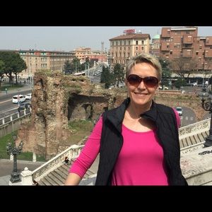 Meet your Posher, Denise